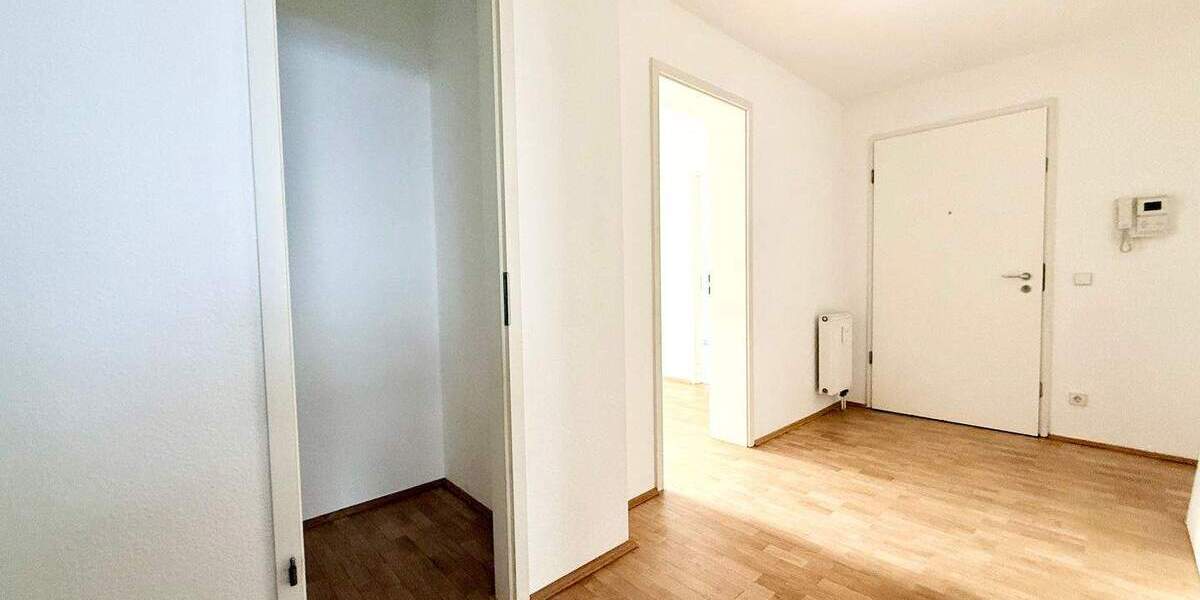 Lindenhof - Renovierte Barrierefreie Erdgeschoss Wohnung mit Terrasse 2 zimmer