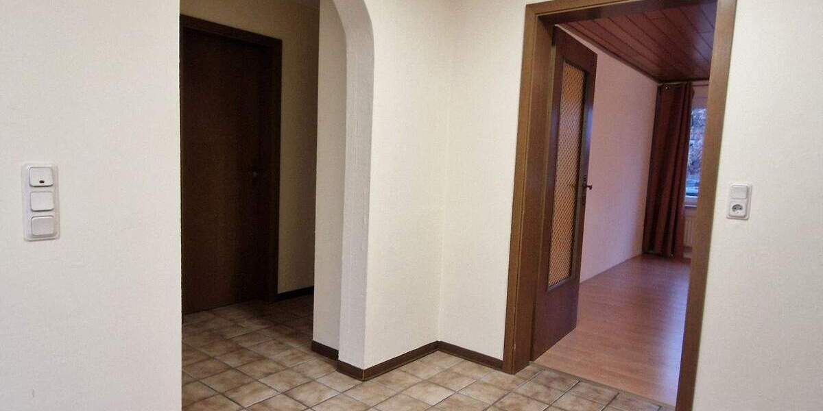 Etagenwohnung Barßel - 3 Zimmer, 90 m&sup2;, 650&euro; | Angebot:24873776