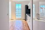 Schlau und effizient geschnittene Wohnung - Bodentiefe Fenster, viel Licht und mitten in der Stadt 2 zimmer
