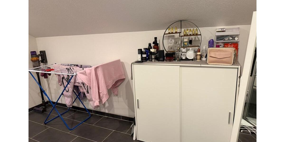 Dachgeschoßwohnung Alfdorf - 1 Zimmer, 53 m&sup2;, 740&euro; | Angebot:26255004