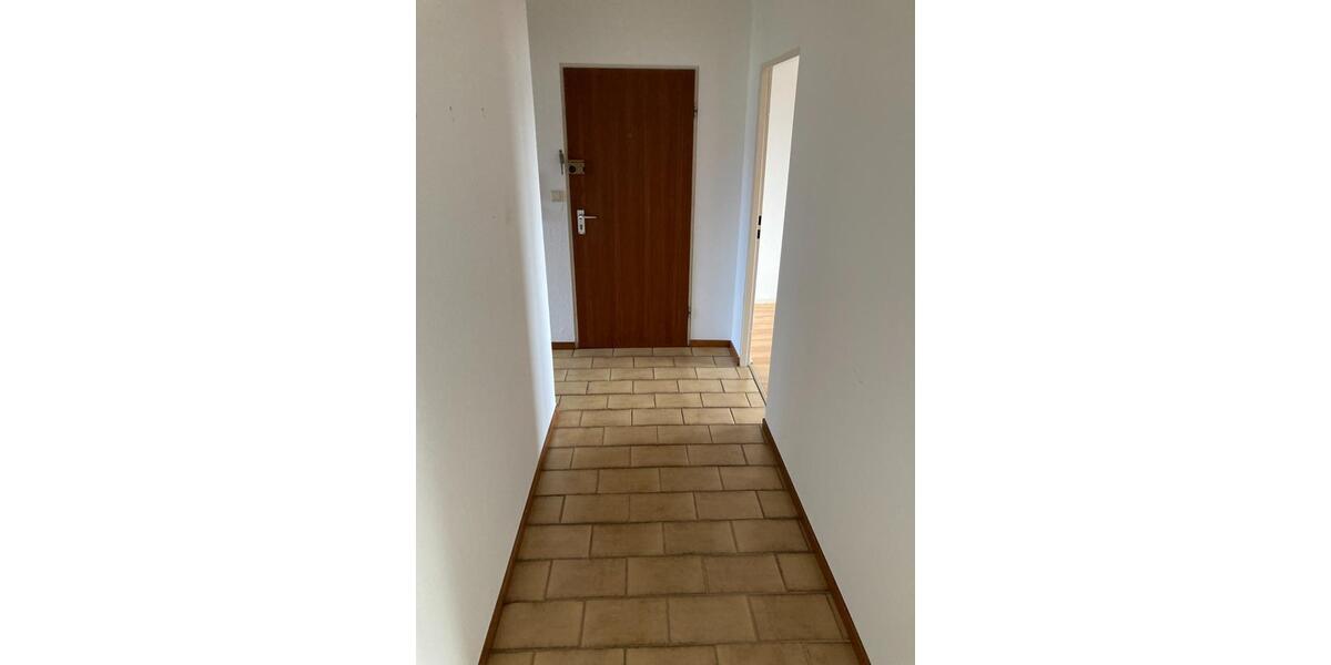 Attraktive 3 Zimmer Wohnung, plus Mansardenzimmer mit Badezimmer, 4 zimmer