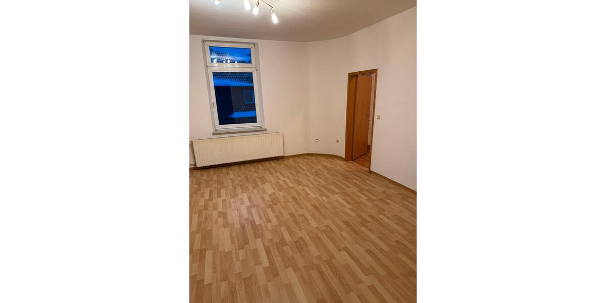 Etagenwohnung Nordenham - 4 Zimmer, 90 m&sup2;, 720&euro; | Angebot:25281963