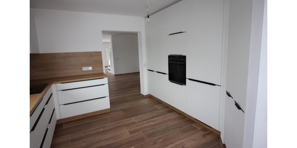 Einfamilienhaus Metten - 6 Zimmer, 225 m&sup2;, 2.400&euro; | Angebot:24687466