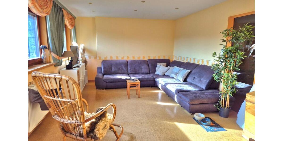 Dachgeschoßwohnung Raddestorf - 3 Zimmer, 95 m&sup2;, 1.160&euro; | Angebot:26050342