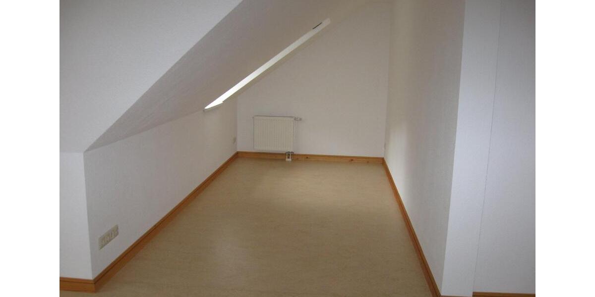 Dachgeschoßwohnung Wernigerode - 3.5 Zimmer, 93 m&sup2;, 760&euro; | Angebot:24445015