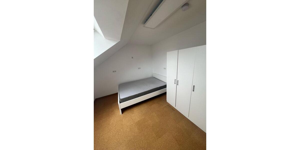 Wohnen auf Zeit Mannheim Hochstätt - 1 Zimmer, 12 m&sup2;, 425&euro; | Angebot:26153920