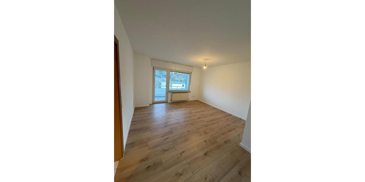 Terrassenwohnung Lorch - 3 Zimmer, 64 m&sup2;, 1.100&euro; | Angebot:26042483