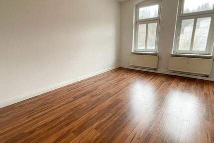 Wohnung Aue Aue - 3 Zimmer, 65 m&sup2;, 325&euro; | Angebot:24581421