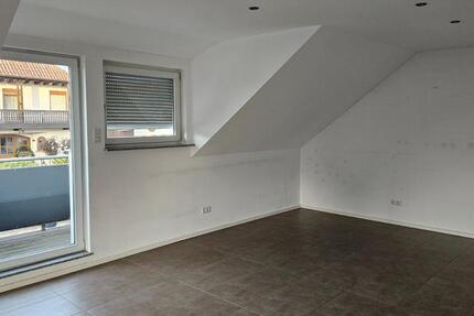 Schöne Komfort-Wohnung - (in 2-Fam. Haus) 3 zimmer