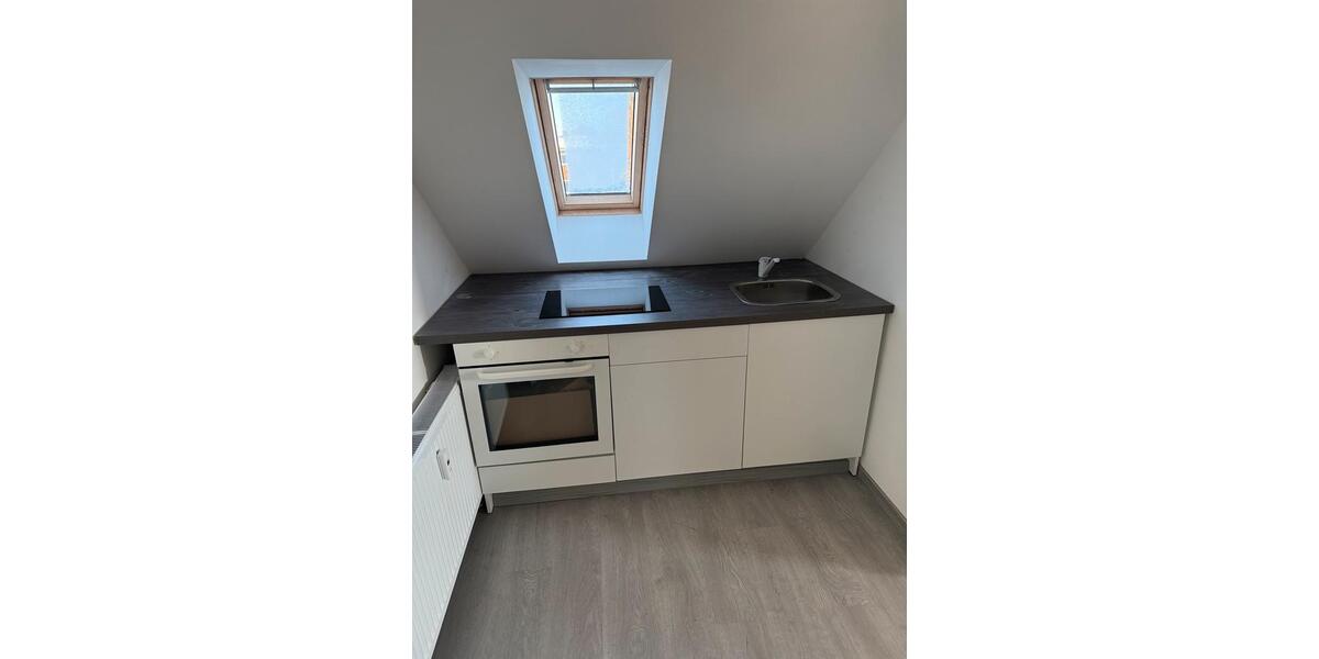 Dachgeschoßwohnung Grabow - 1 Zimmer, 35 m&sup2;, 350&euro; | Angebot:22981746