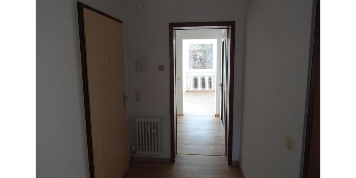 Etagenwohnung Mettlach - 3 Zimmer, 72 m&sup2;, 740&euro; | Angebot:26021093
