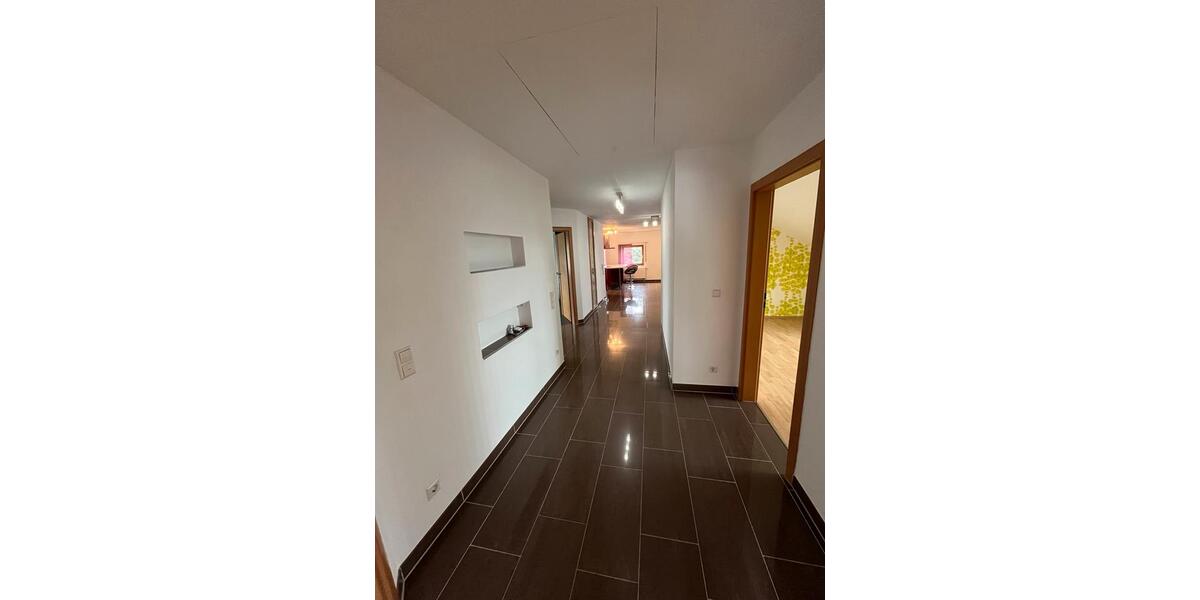 Dachgeschoßwohnung Stödtlen - 4 Zimmer, 120 m&sup2;, 780&euro; | Angebot:26608690