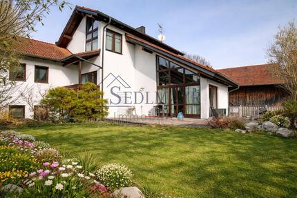 Haus Seefeld - 6 Zimmer, 220 m&sup2;, 2.800&euro; | Angebot:26133681