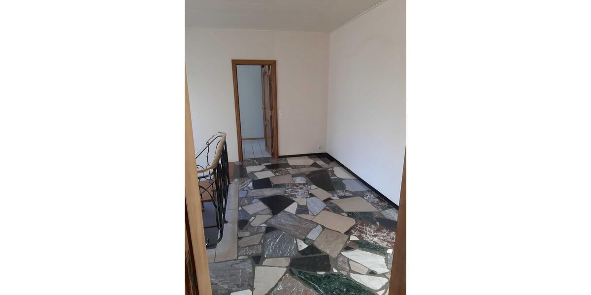 Erdgeschoßwohnung Aachen Aachen-Mitte - 2 Zimmer, 100 m&sup2;, 675&euro; | Angebot:24749925