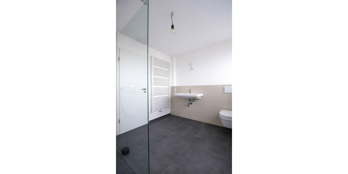 Dachgeschoßwohnung Föhren - 3 Zimmer, 83 m&sup2;, 900&euro; | Angebot:25445876