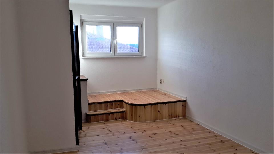 Dachgeschoßwohnung Neustadt an der Orla - 3.5 Zimmer, 99 m&sup2;, 700&euro; | Angebot:24471159