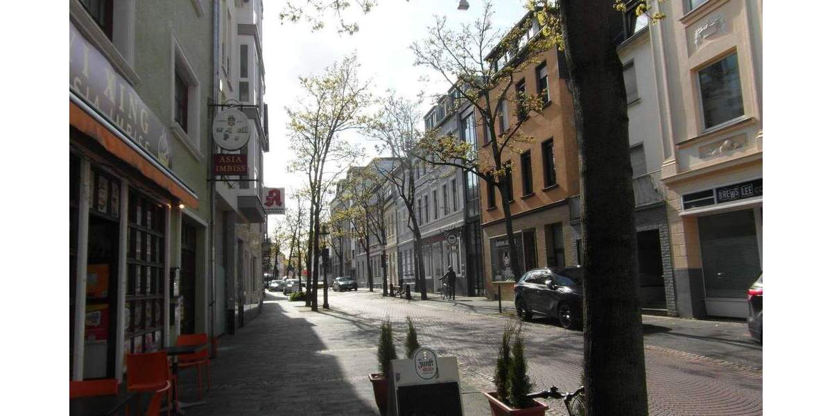 Etagenwohnung Bonn Endenich - 4 Zimmer, 90 m&sup2;, 1.350&euro; | Angebot:25938685