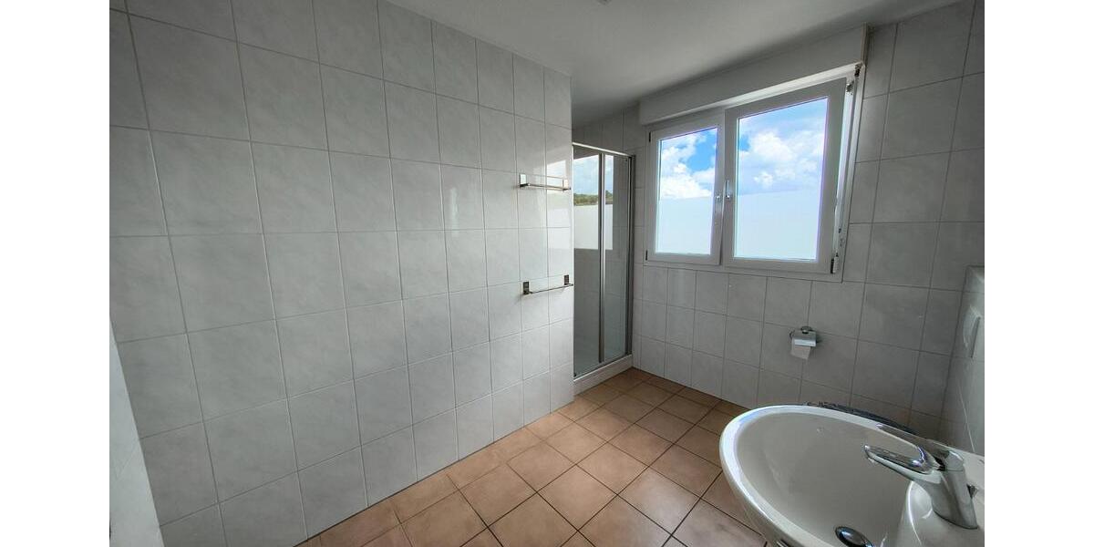 Dachgeschoßwohnung Hennef (Sieg) - 1.5 Zimmer, 55 m&sup2;, 610&euro; | Angebot:26581493