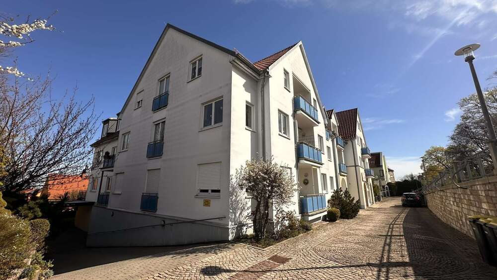 Etagenwohnung Gotha - 3 Zimmer, 92 m&sup2;, 600&euro; | Angebot:26729720