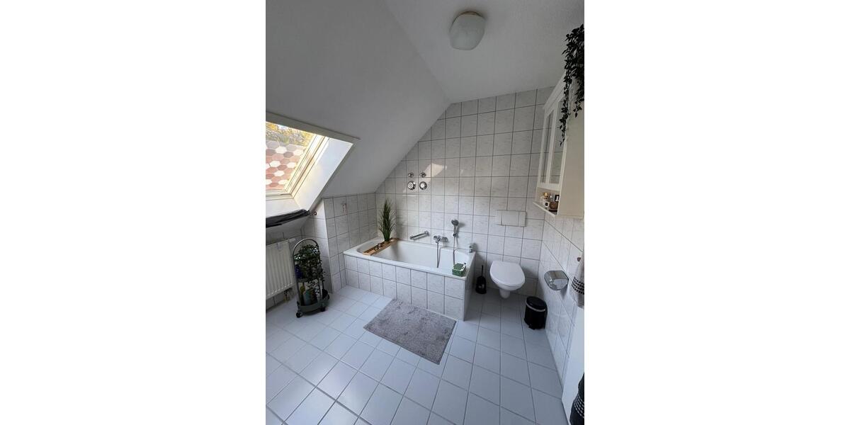 Dachgeschoßwohnung Steinwiesen - 2 Zimmer, 65 m&sup2;, 340&euro; | Angebot:26272782