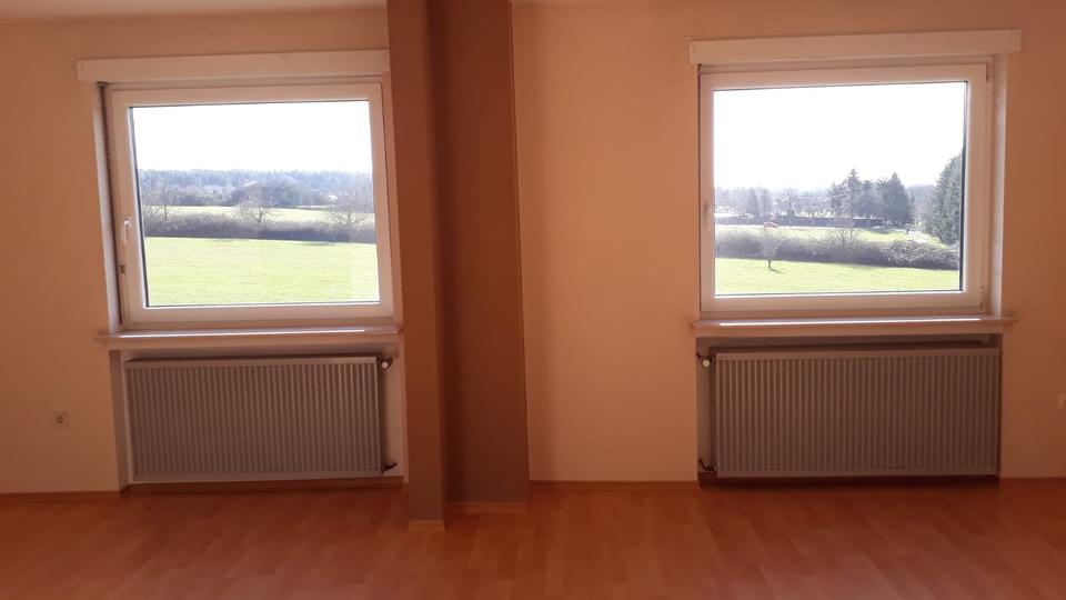 Dachgeschoßwohnung Schwalbach - 1 Zimmer, 110 m&sup2;, 750&euro; | Angebot:24689247