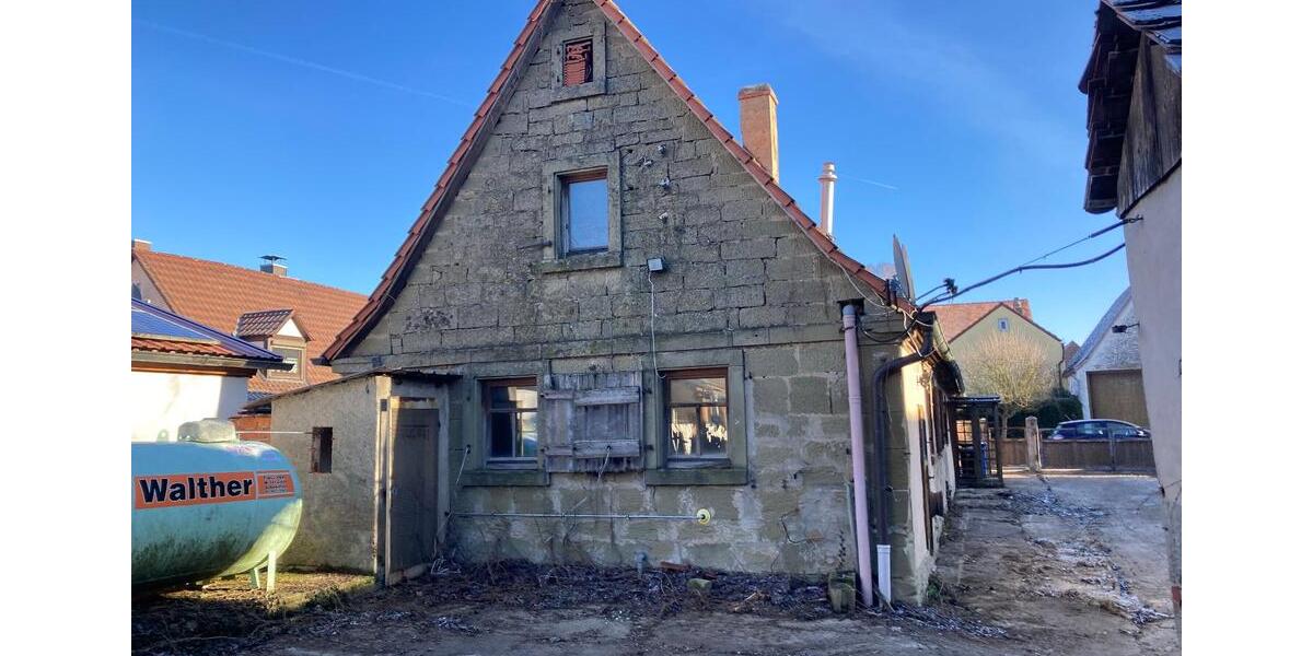 Einfamilienhaus Sugenheim Deutenheim - 9 Zimmer, 114 m&sup2;, 330&euro; | Angebot:24768399