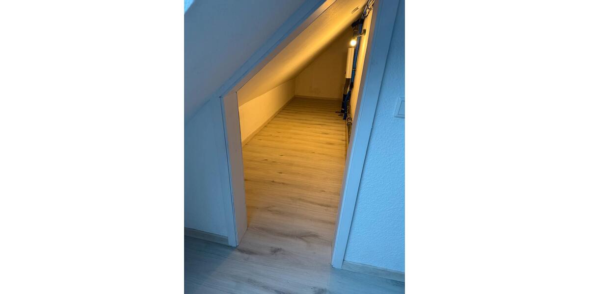 Dachgeschoßwohnung Werl - 3 Zimmer, 90 m&sup2;, 900&euro; | Angebot:26321195