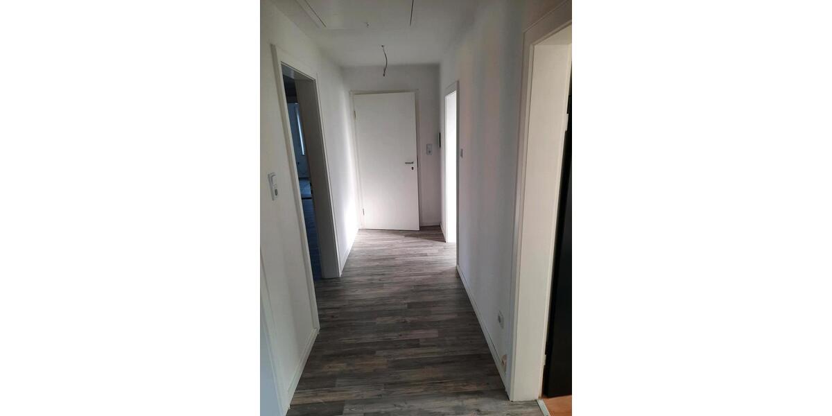 Dachgeschoßwohnung Bad Gandersheim - 3 Zimmer, 74 m&sup2;, 600&euro; | Angebot:24836362