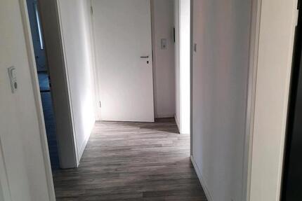 Wohnung Bad Gandersheim - 3 Zimmer, 74 m&sup2;, 600&euro; | Angebot:24836362