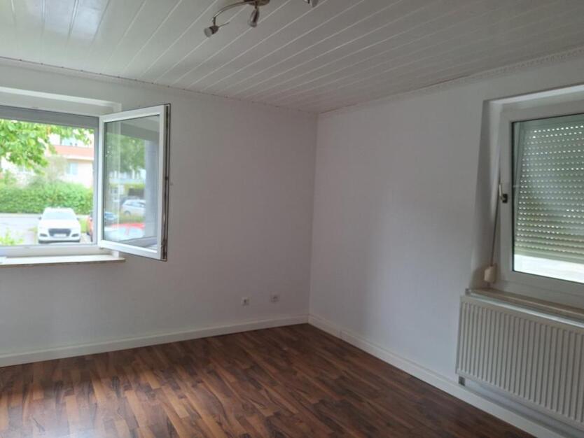 Schöne 2 Zimmer Erdgeschoßwohnung mit Einbauküche