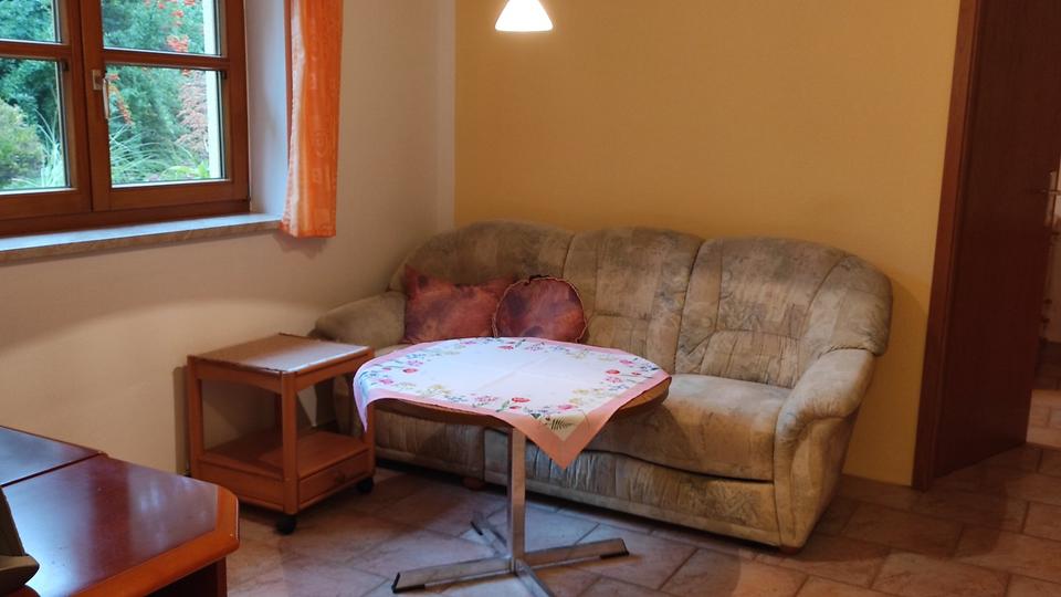 2-Zi. Single-Wohnung möbliertteilmöbliert in EFH in AdorfVogtl. 2 zimmer