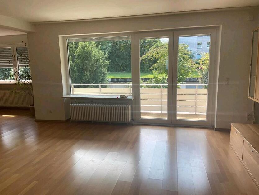 Schöne 3,5 Zimmer Wohnung mit Einbauküche zu Vermieten