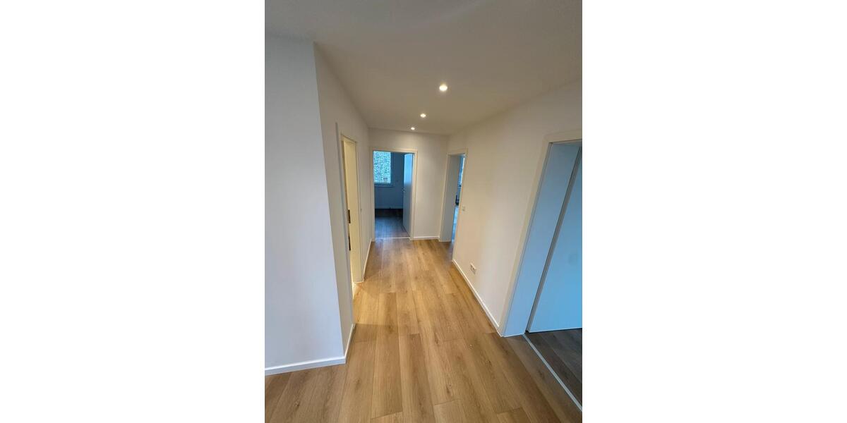 Etagenwohnung Hannover Linden-Limmer - 3 Zimmer, 69 m&sup2;, 900&euro; | Angebot:25256954