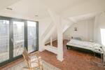 Dachgeschoßwohnung Berlin Charlottenburg-Wilmersdorf - 4 Zimmer, 222 m&sup2;, 4.000&euro; | Angebot:25900889