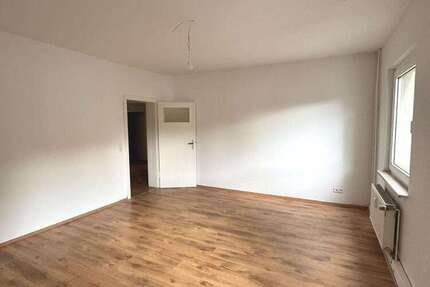 Wohnung zum Mieten in Duisburg 310 € 56.3 m²