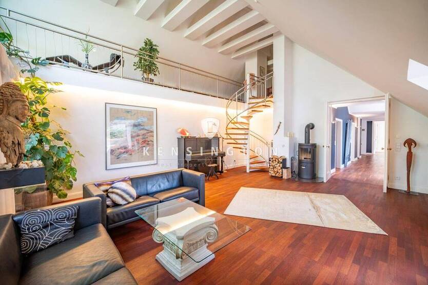 KENSINGTON - Exklusiv - atemberaubende Dachgeschoßwohnung mit privatem Lift