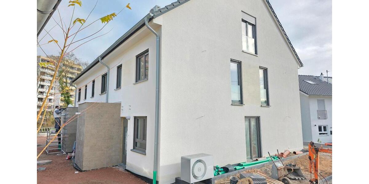 Neubau! Luxuriöses Haus mit Küche zu vermieten! Erstbezug! 5 zimmer