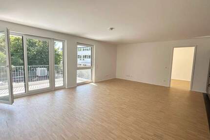 Wohnung Stuttgart Untertürkheim - 4 Zimmer, 104 m&sup2;, 1.790&euro; | Angebot:23059546