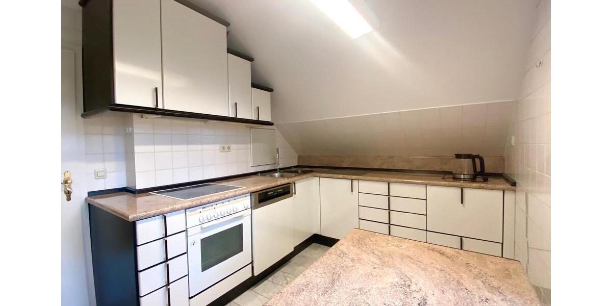 Dachgeschoßwohnung Bad Salzuflen - 2 Zimmer, 50 m&sup2;, 600&euro; | Angebot:26586347