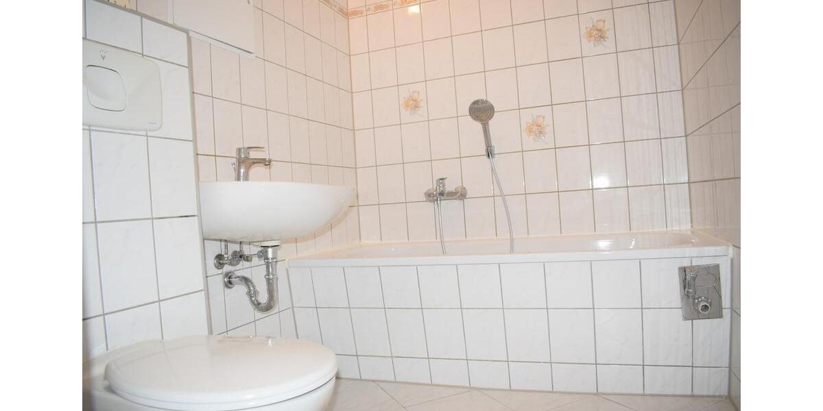 Etagenwohnung Gotha - 3 Zimmer, 59 m&sup2;, 340&euro; | Angebot:26563041