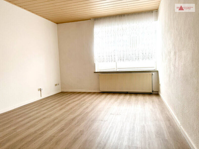 Etagenwohnung Geyer - 2 Zimmer, 46 m&sup2;, 253&euro; | Angebot:26391872