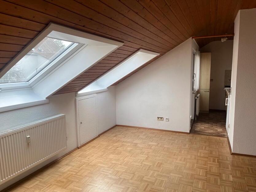 Helle 2 Zimmerwohnung in MGH nähe Stadt ab 1.10 zu vermieten.