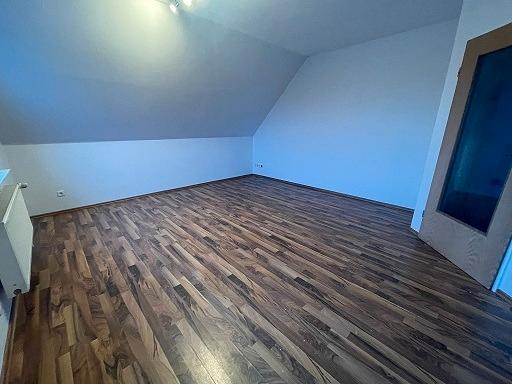 Dachgeschoßwohnung Moormerland - 2 Zimmer, 52 m&sup2;, 595&euro; | Angebot:24382580