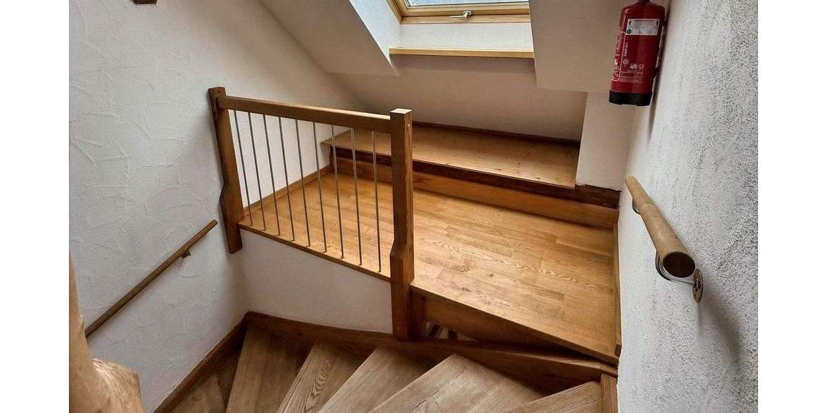 Mehrfamilienhaus, Wohnhaus Wilhelmsdorf Esenhausen - 4 Zimmer, 141 m&sup2;, 1.200&euro; | Angebot:25701172