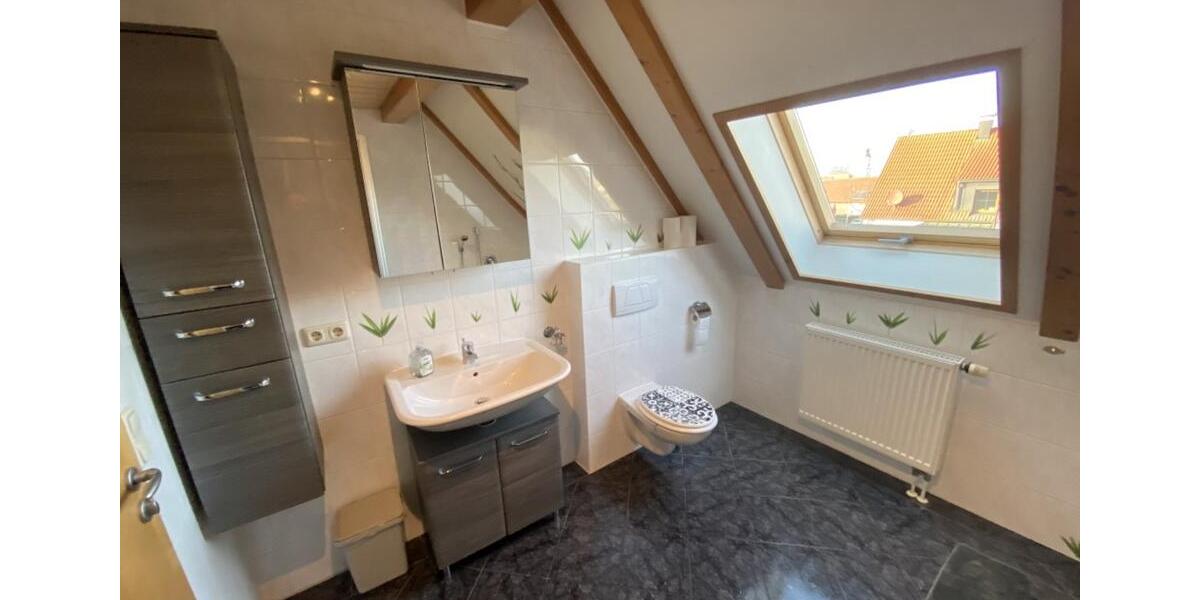 Wohnen auf Zeit Kutzenhausen - 5 Zimmer, 140 m&sup2;, 2.000&euro; | Angebot:26270096