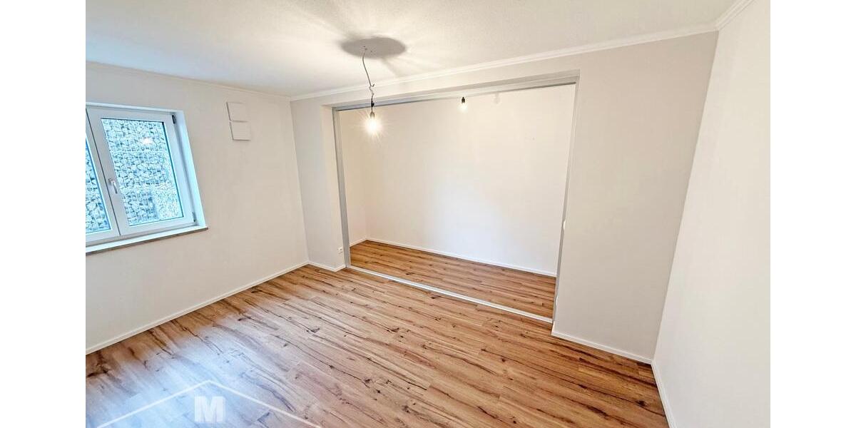 Panorama Wohnen Beilngries: Hochwertige 3,5 Zimmer-Whg. mit EBK, Aufzug u. 2 TG-Stellplätzen (Ref. 0001586) 3 zimmer