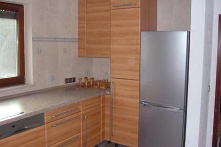 Gepflegte 2-Zimmer-Wohnung mit 2 Balkonen u. EBK in Pforzheim zimmer