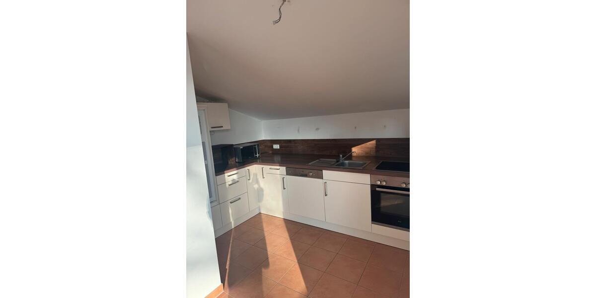 Dachgeschoßwohnung Waren (Müritz) - 3 Zimmer, 69 m&sup2;, 875&euro; | Angebot:25914730