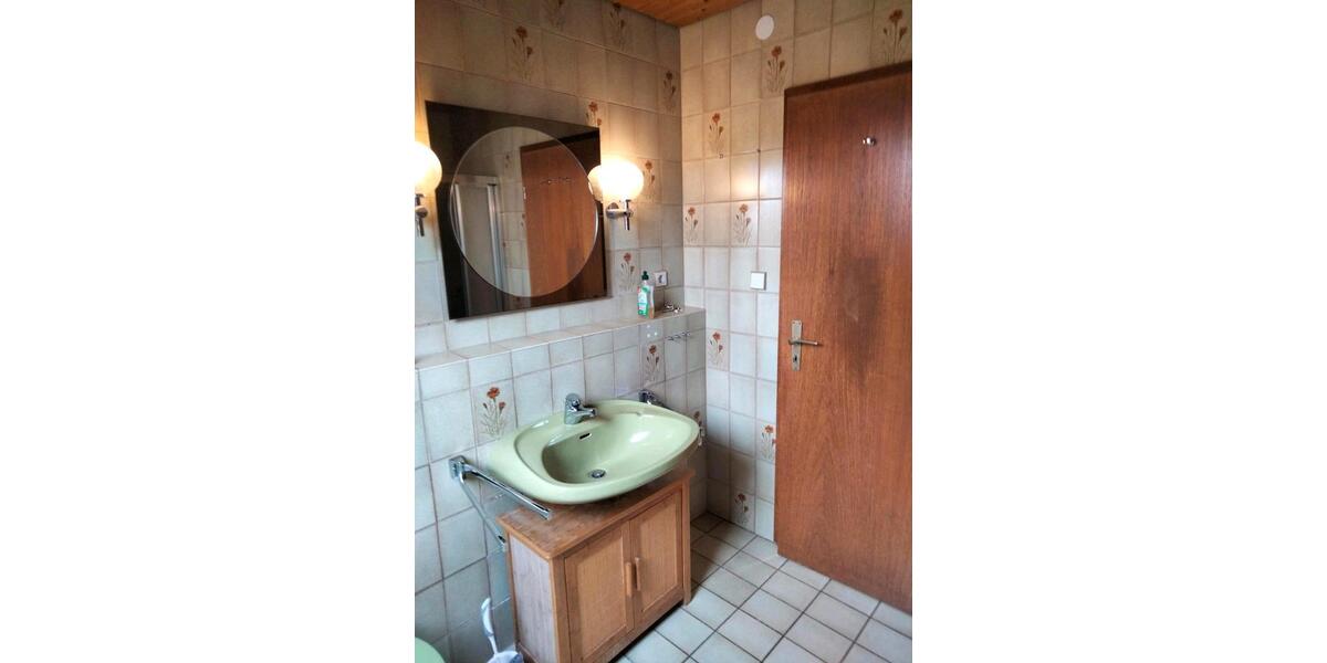 Etagenwohnung Waldalgesheim - 2 Zimmer, 85 m&sup2;, 800&euro; | Angebot:25958607