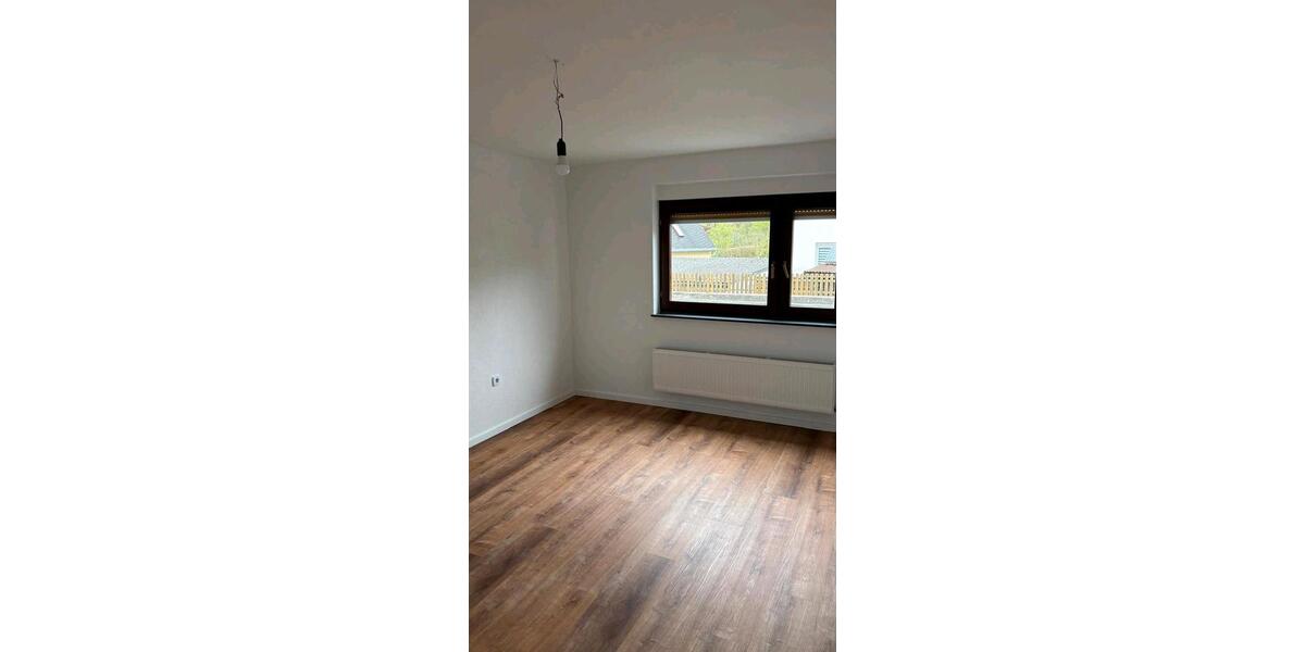 Erdgeschoßwohnung Eschenburg - 3 Zimmer, 65 m&sup2;, 600&euro; | Angebot:26224456